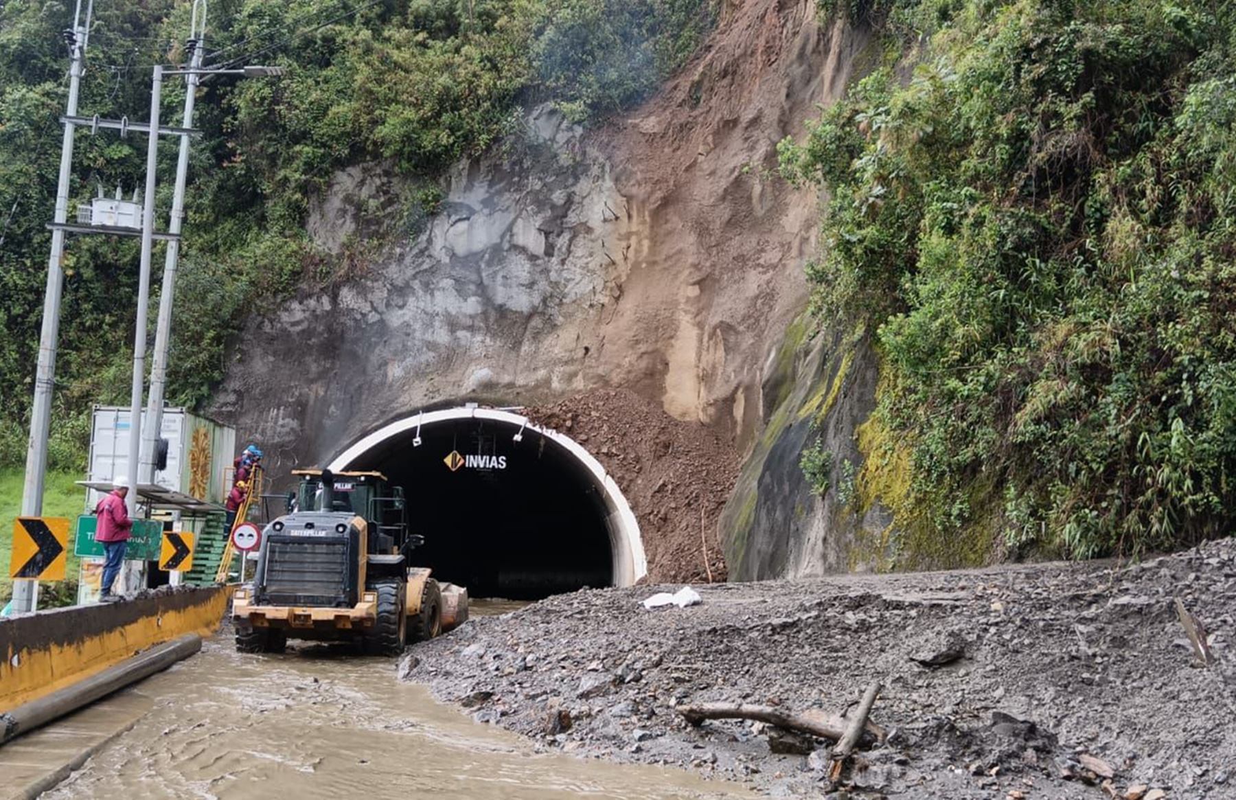 Cierre de la Vía Alto de la Línea - Cajamarca