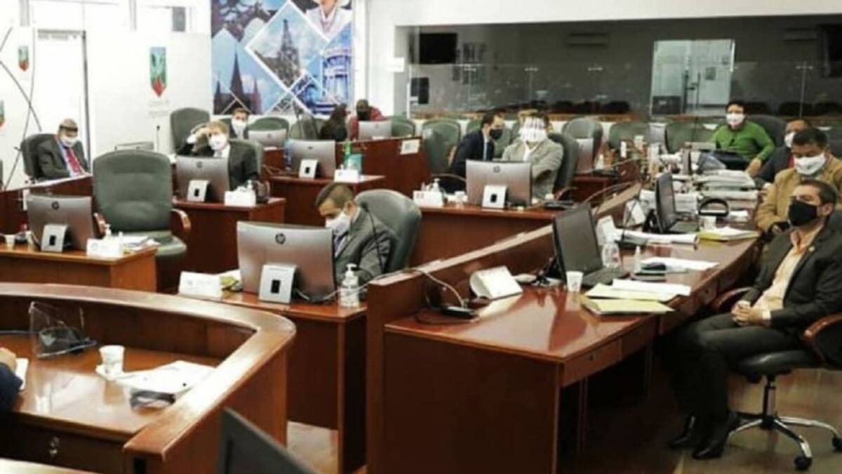 Presentan en el Concejo proyecto de estímulos tributarios por pronto pago