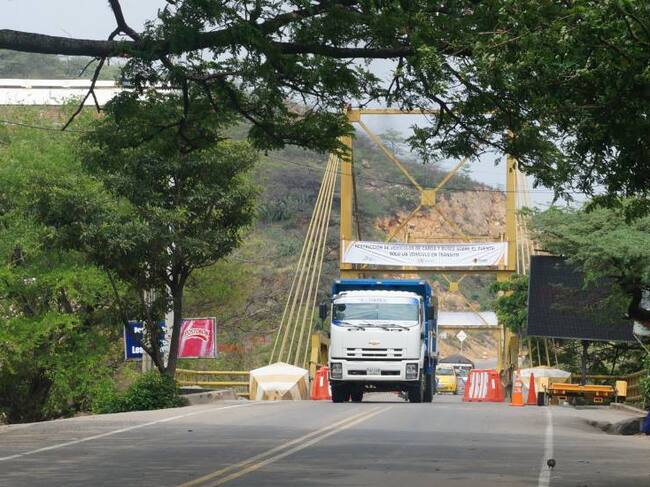 Puente Mariano Ospina Pérez