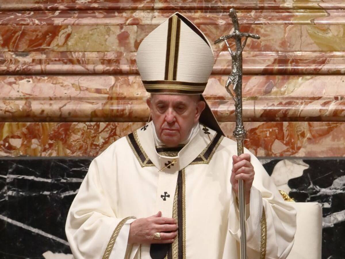 Papa Francisco no estará en misa de fin de año por dolor en nervio ciático