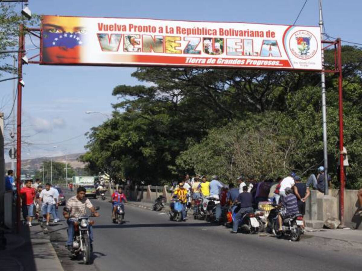 ACNUR pide a países acoger a venezolanos y otorgarles la protección debida
