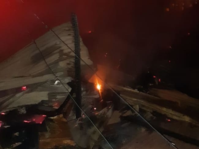 Incendio en 5 viviendas deja una menor herida en Cartagena