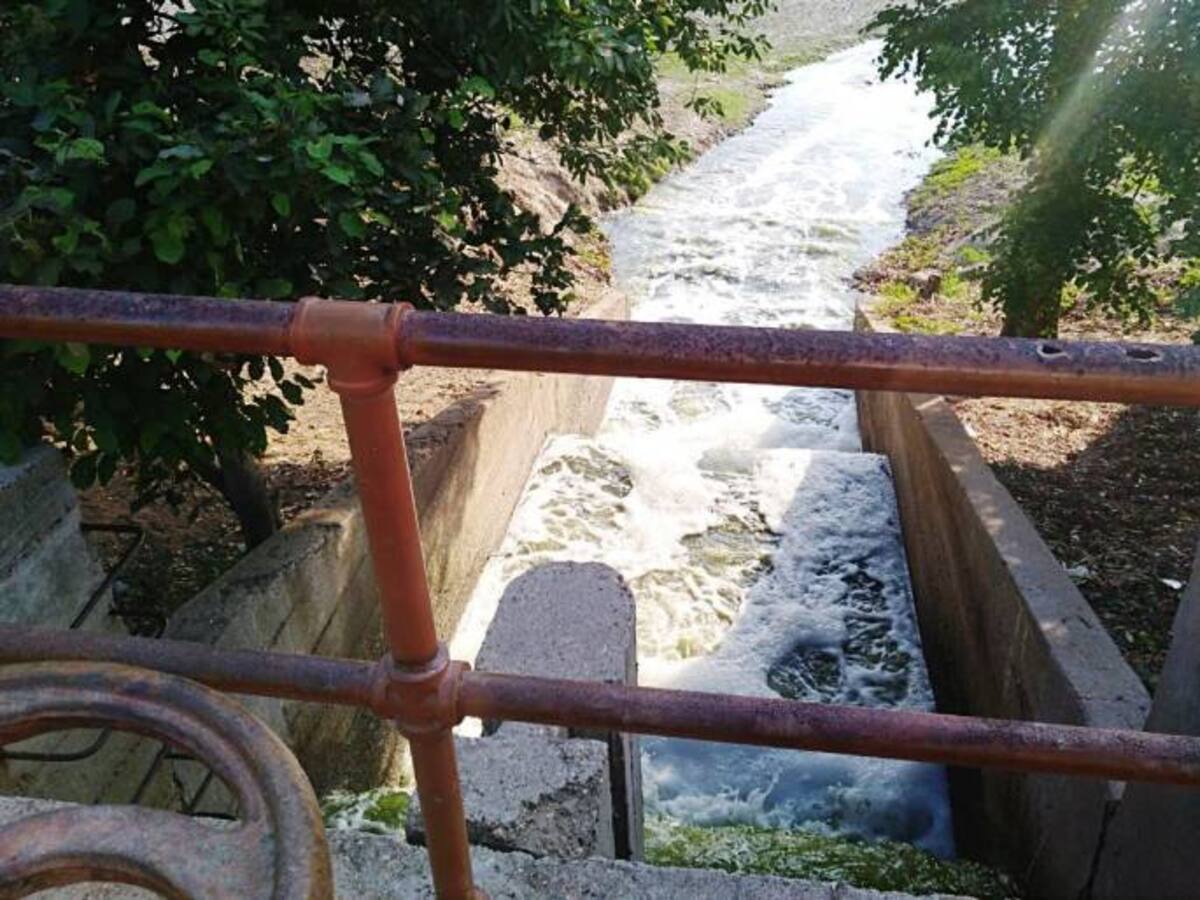 Controlan afectación por aguas servidas en barrios de Magangué