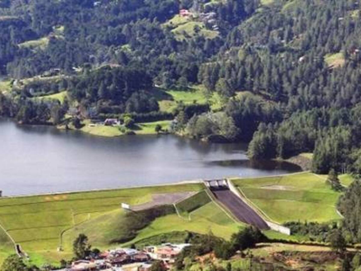 Nivel de los embalses subió en 41,69% por lluvias de mayo: XM