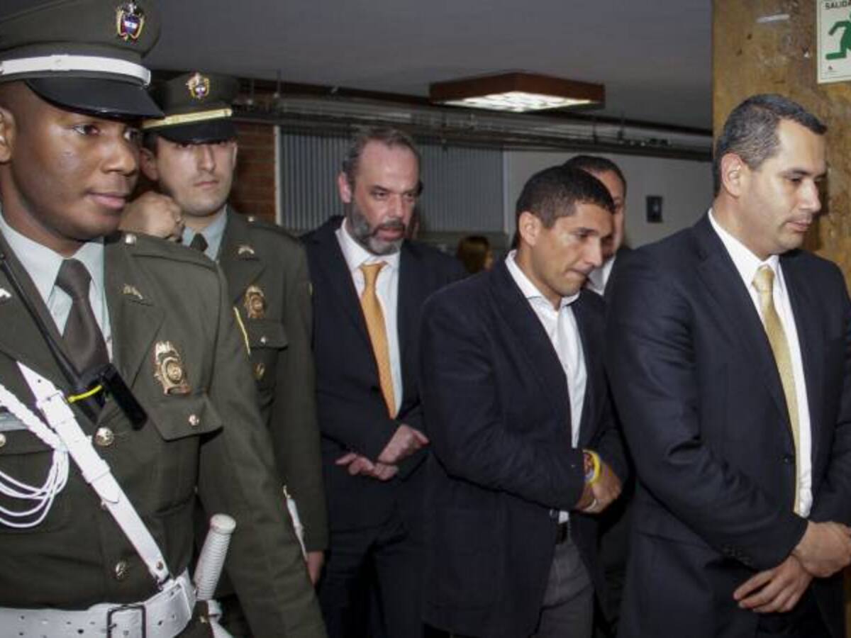 Sancionan a exdirectivos de Interbolsa recluidos en La Picota