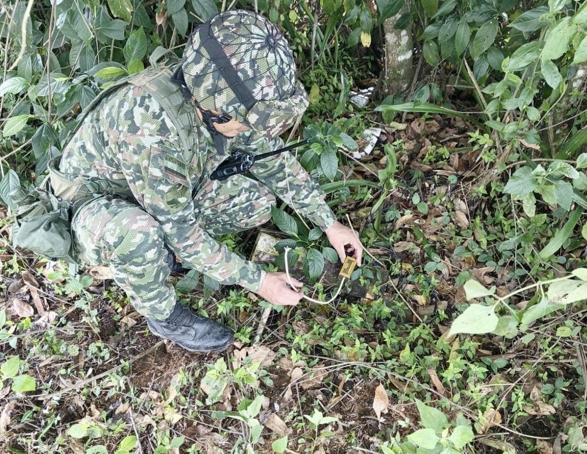 Las cargas fueron encontradas y desactivadas particularmente en las veredas Miravalle, San Rafael y el Barranco.  Crédito: Ejército Nacional.
