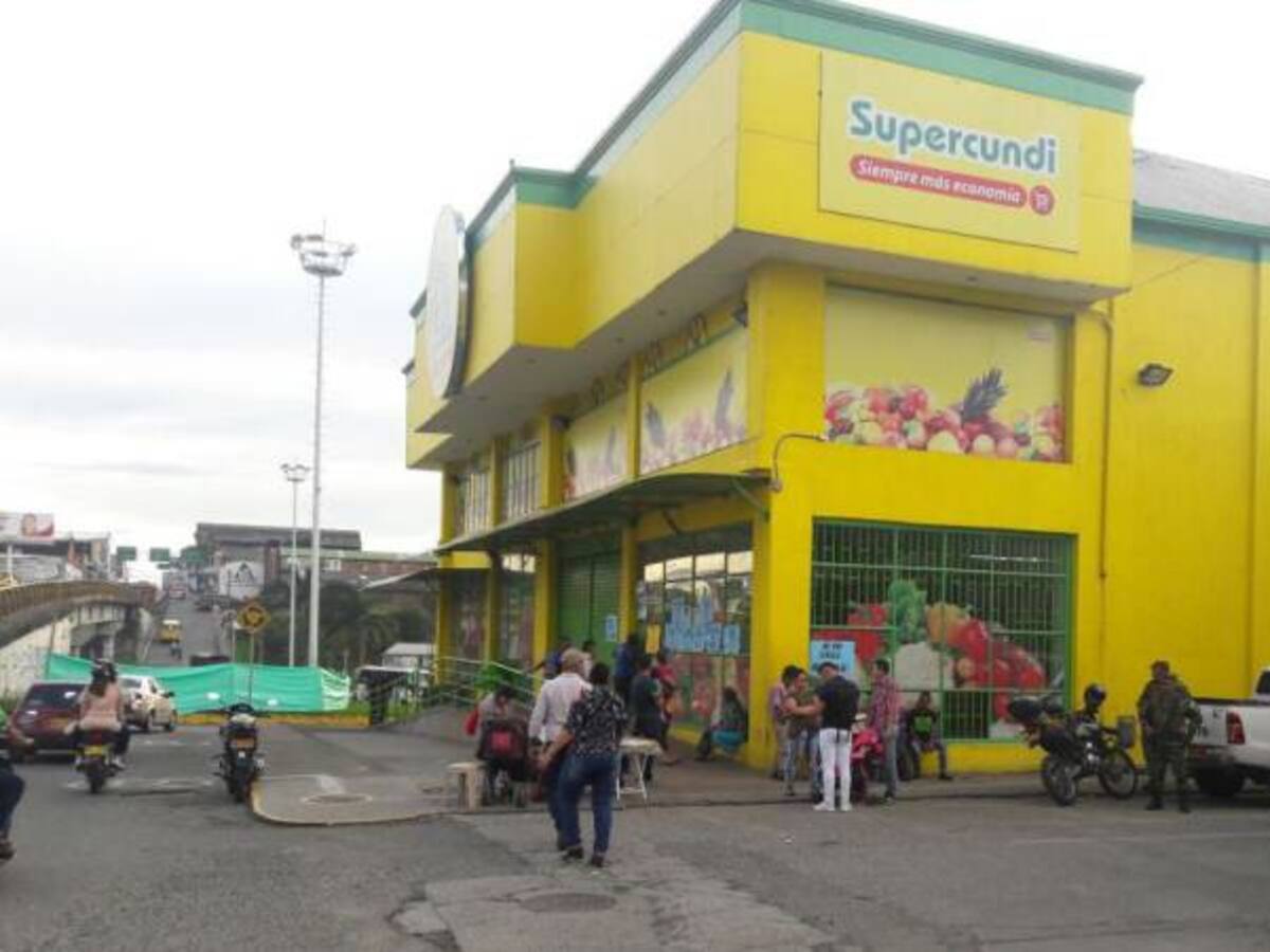 Así camuflaban las Farc el dinero en supermercados