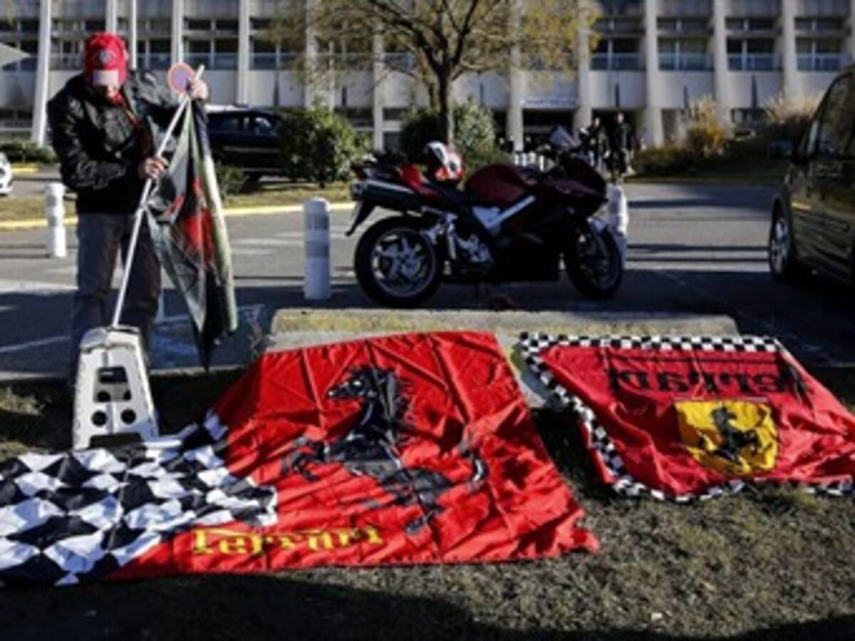 Schumacher fue operado de nuevo y muestra una "ligera mejoría"
