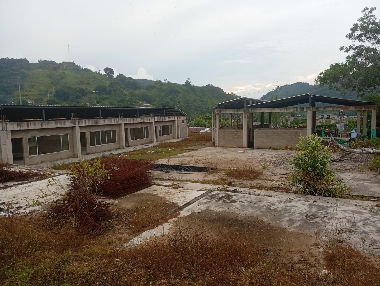 Sede educativa de Liberia que quedó sin terminar- foto suministrada por la comunidad