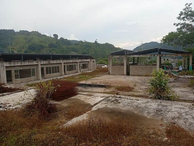 Sede educativa de Liberia que quedó sin terminar- foto suministrada por la comunidad