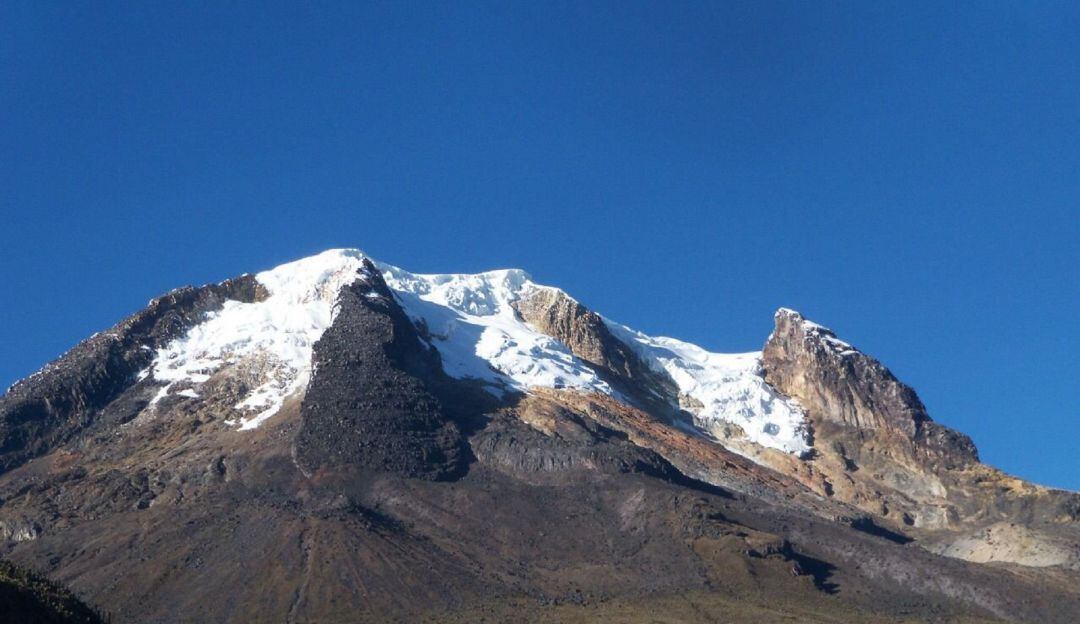 Rescate del cuerpo de montañista que murió en el Nevado del Tolima