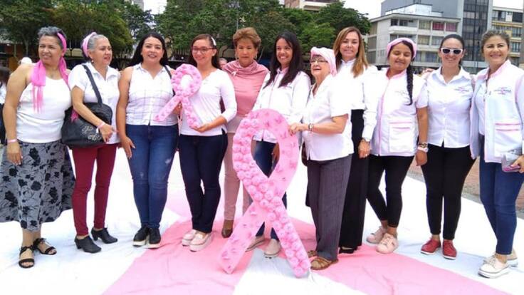 Presidenta Fundación Lazo Rosa