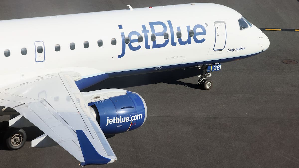 Dos aviones de JetBlue chocaron en pista del aeropuerto de Nueva York