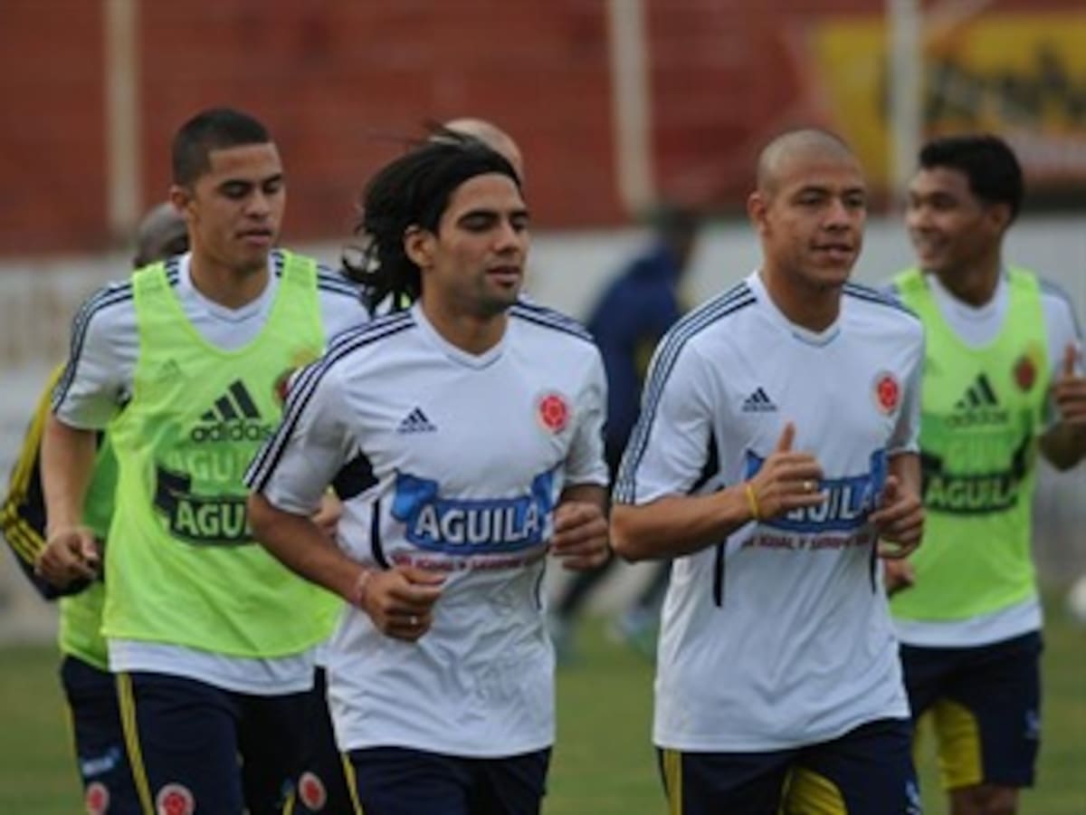 Colombia ante Perú por cuartos de final