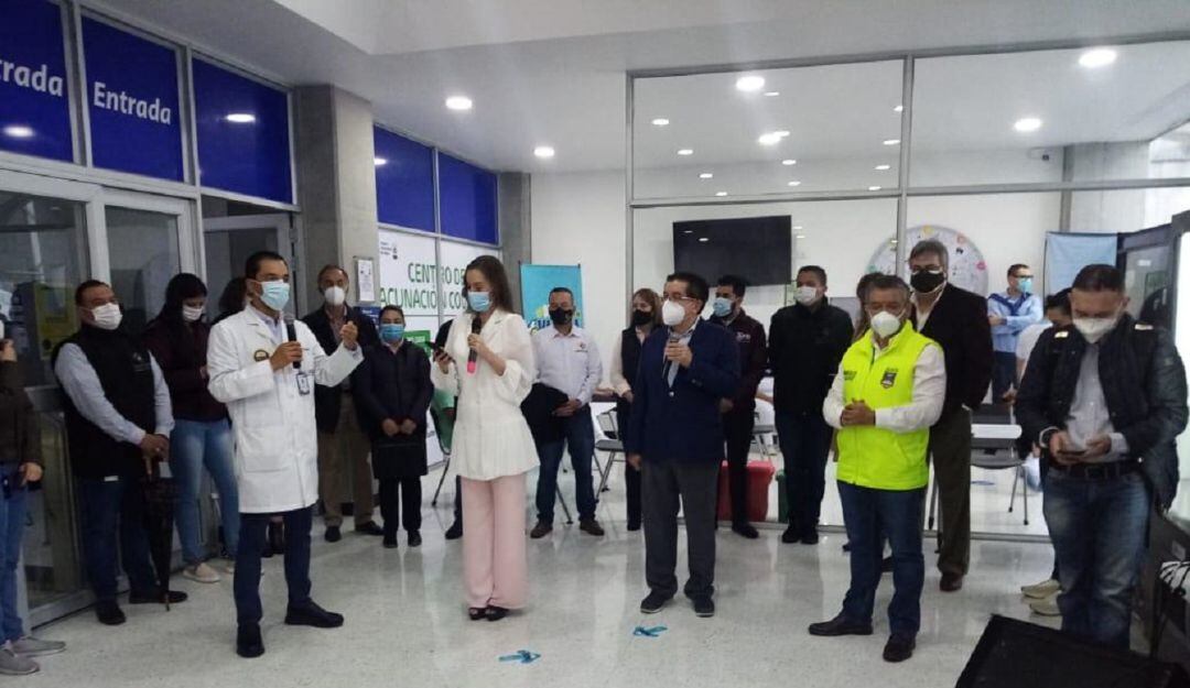 Ministro de Salud, Fernando Ruiz de visita en Caldas.
