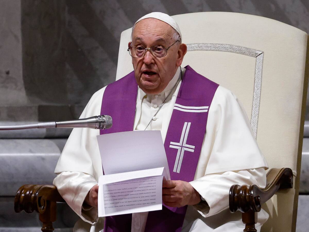 Papa Francisco inicia debates sobre el futuro de la iglesia católica