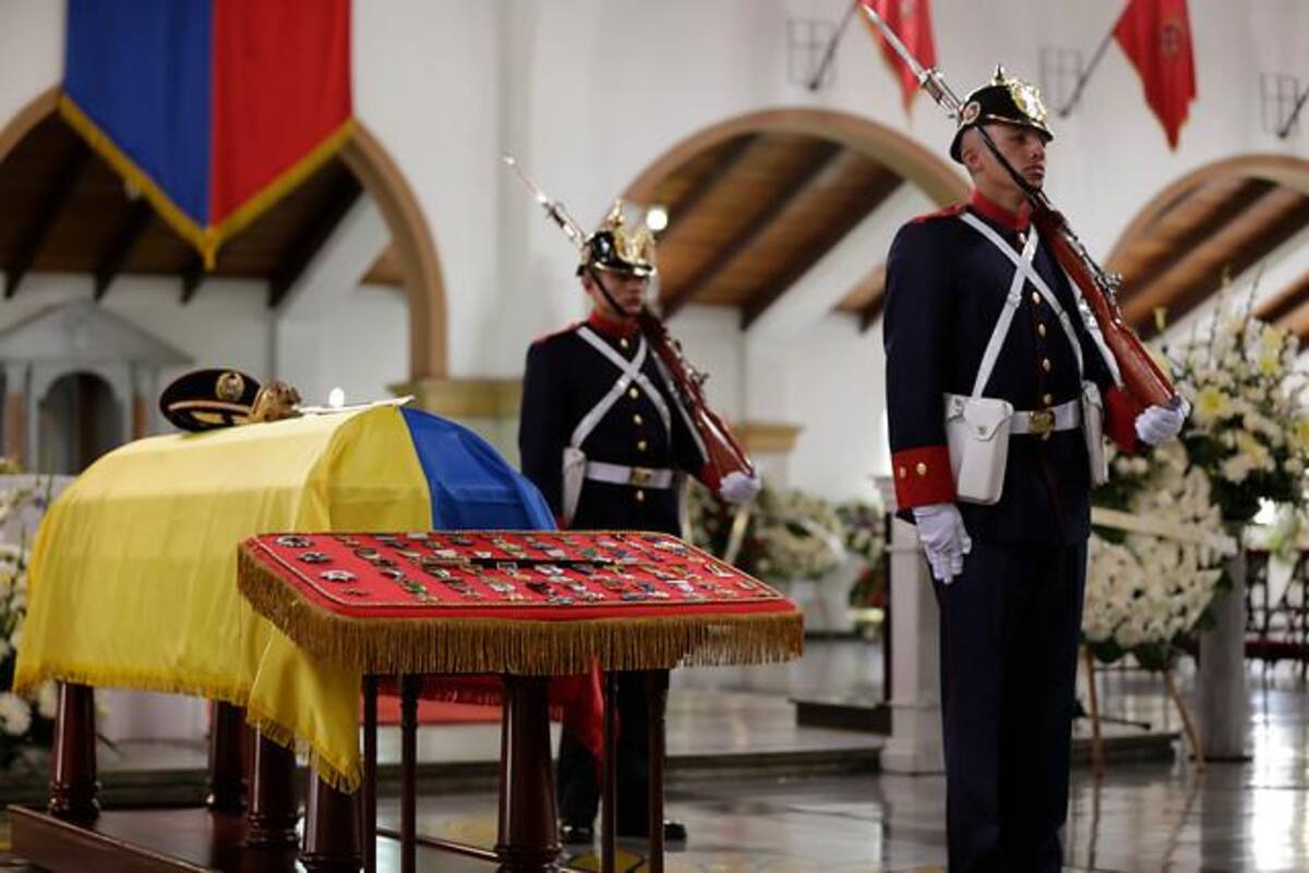 Asistieron sus familiares y los altos mandos militares.