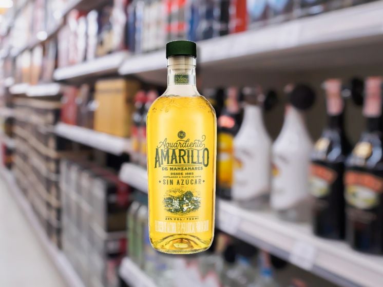 Aguardiente Amarillo de la Industria Licorera de Caldas.
