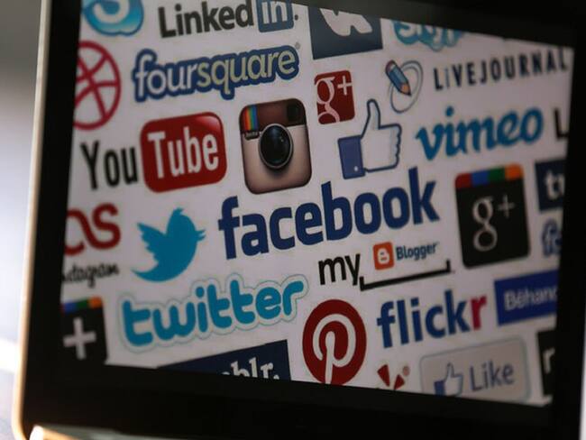Redes sociales.