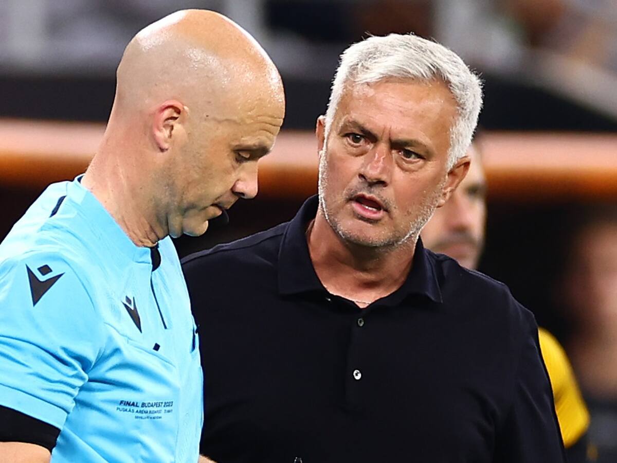 Video: José Mourinho insultó al juez Anthony Taylor tras perder la final de Europa League
