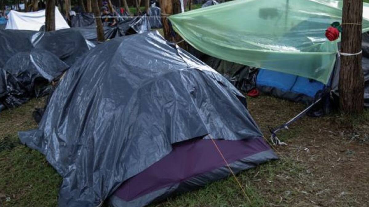 Familias son desalojadas de lote en Juan Mina, Atlántico