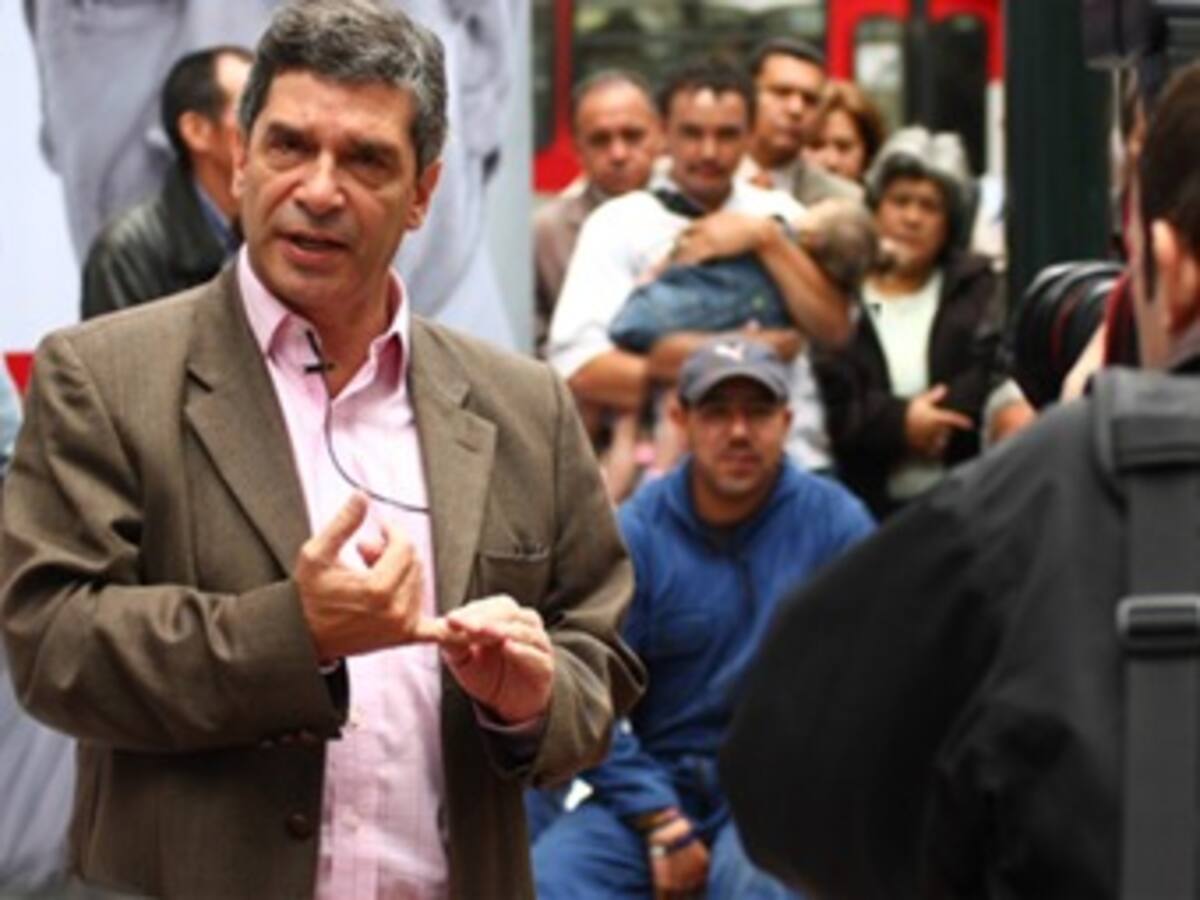 Renuncia masiva del gabinete de Petro será el primero de abril