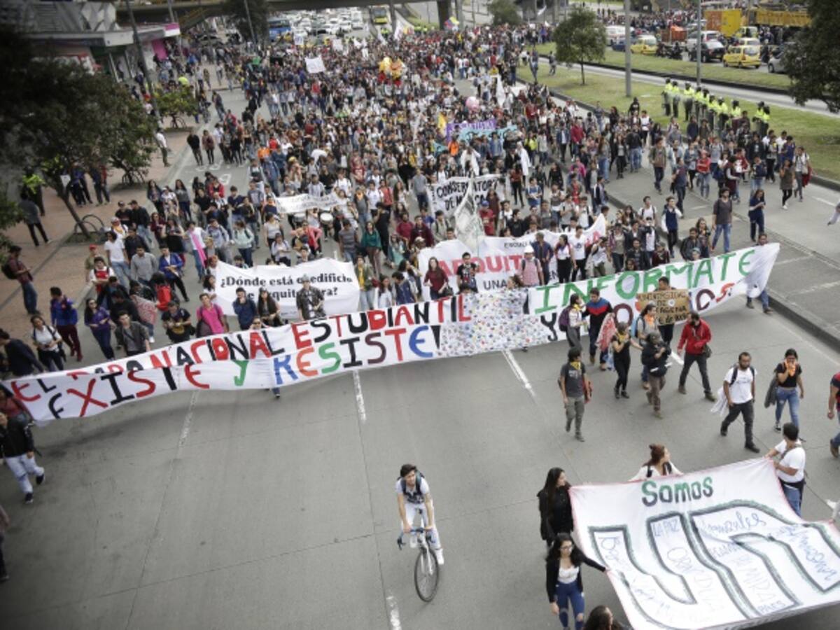 Universitarios piden reactivar la mesa de diálogo