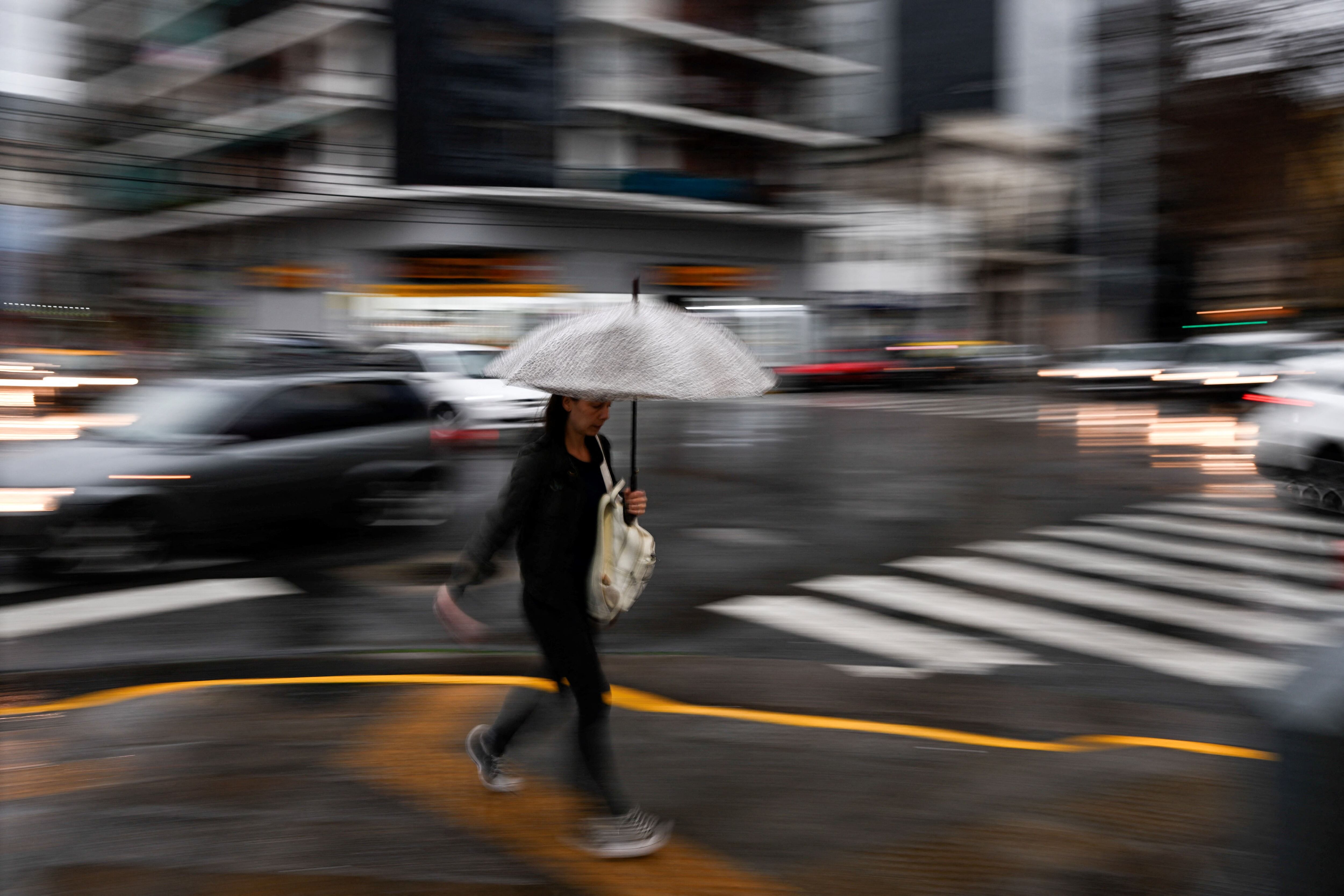 Lluvias en Argentina.
(Foto: LUIS ROBAYO/AFP via Getty Images)