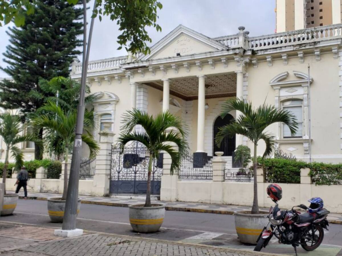 Proyecto busca que Club del Comercio no sea bien de interés cultural