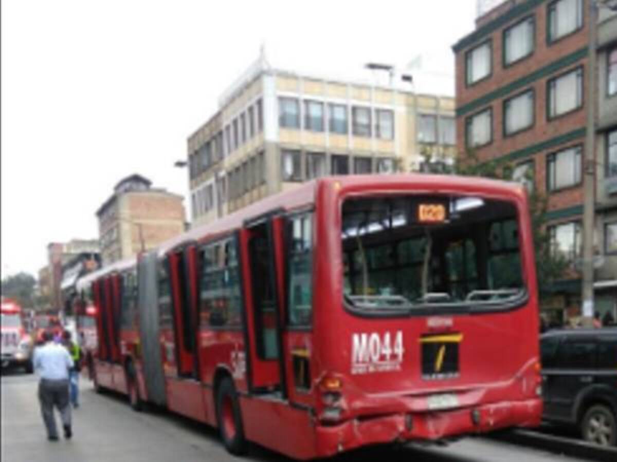 Quince personas heridas en accidente de Transmilenio