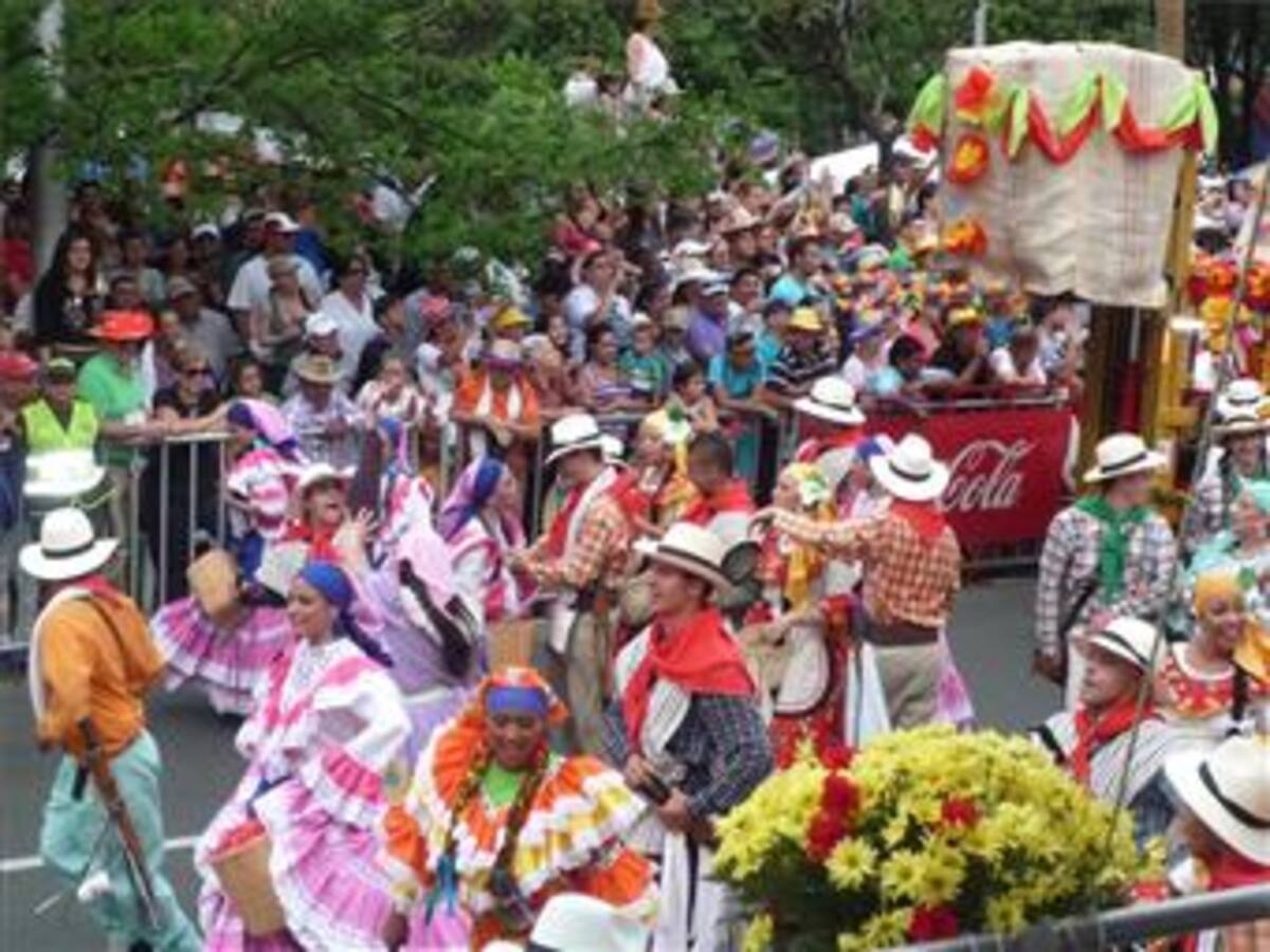 Silleteros celebran con flores la Navidad en Medellín