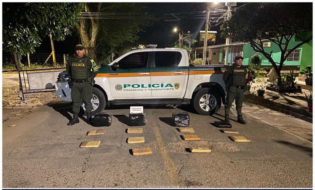 Los operativos se realizaron en las vías de los municipios de Tesalia y Paicol.