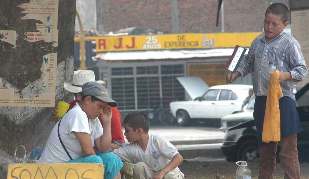Padres que utilicen a sus hijos para mendigar perderán la patria potestad