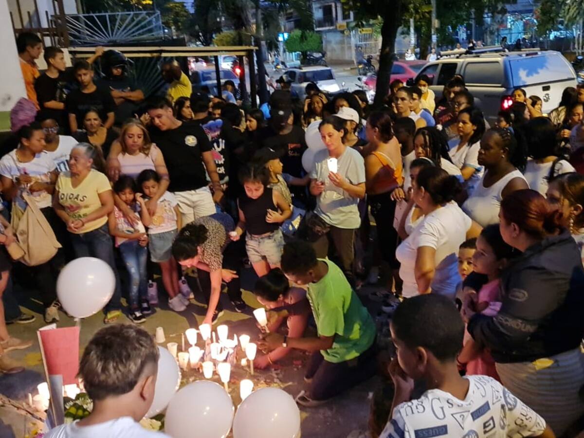 Con un velatón exigen justicia por el asesinato de Michel Dayana González de 15 años