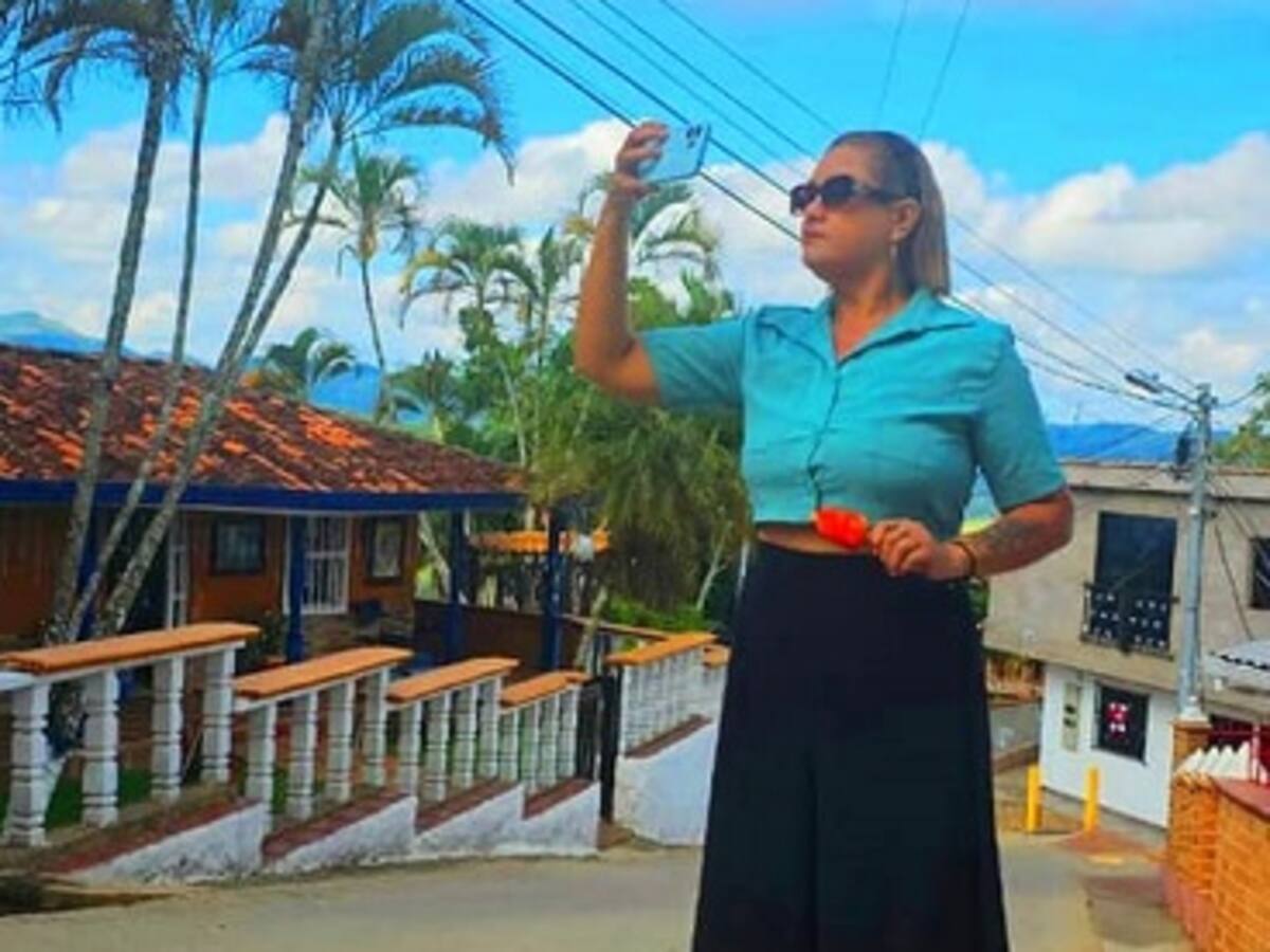 Periodista independiente fue amenazada por las AGC y le tocó abandonar Segovia