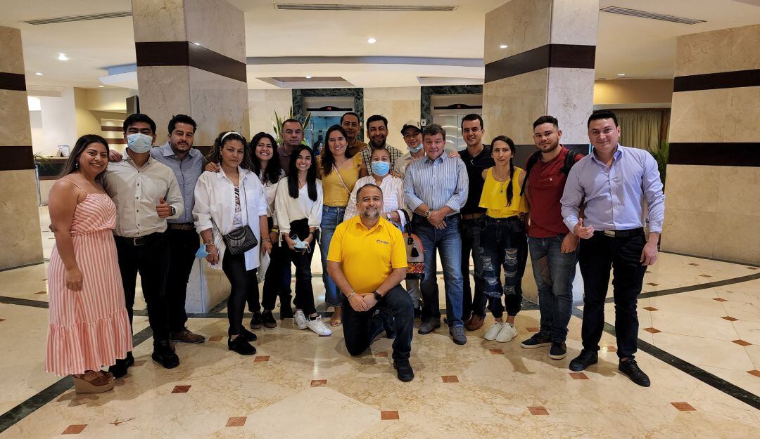 Delegación ibaguereña al termino de ExpoComer Panamá