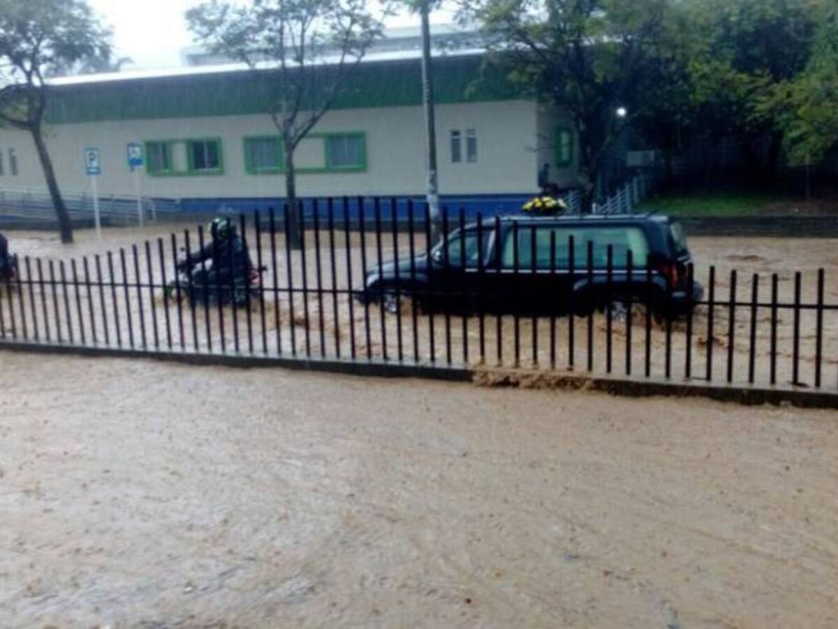 Lluvias en Cali causan emergencias y dejan dos muertos