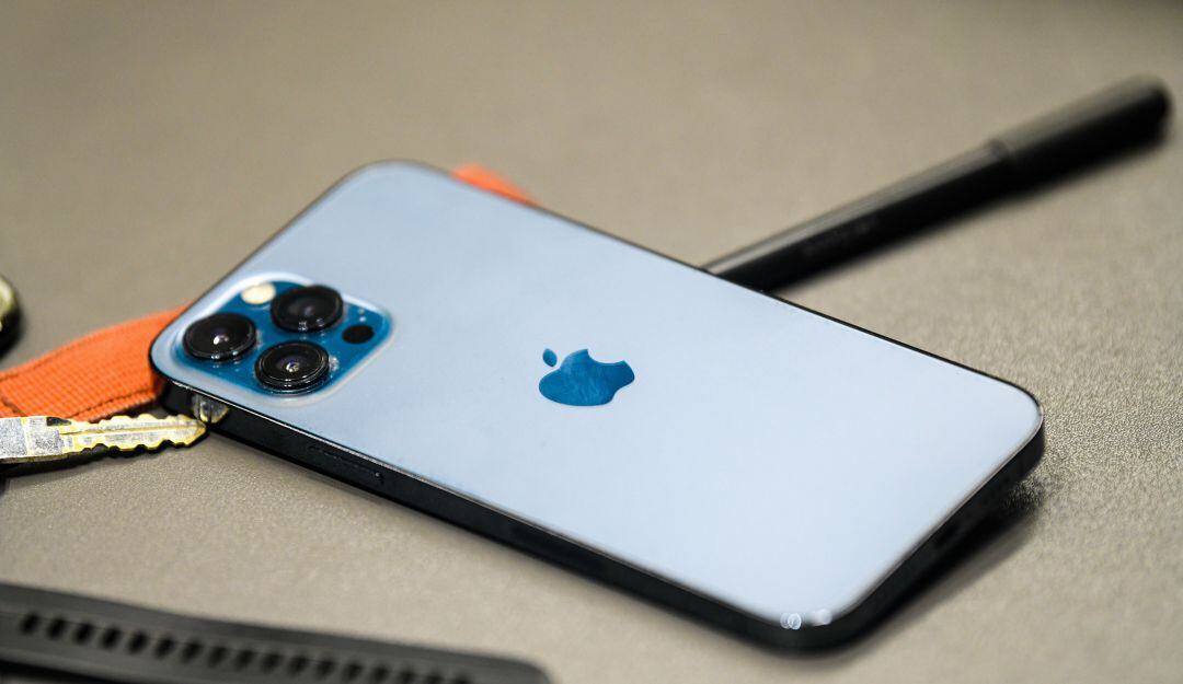 Prohiben venta de iPhone en Colombia. 