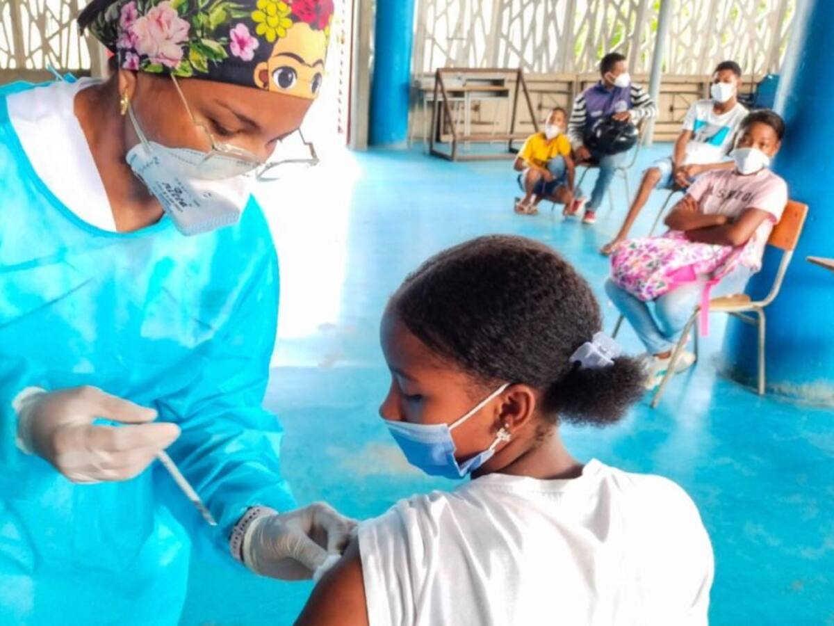 Cartagena adelanta plan piloto de vacunación COVID-19 en colegios públicos