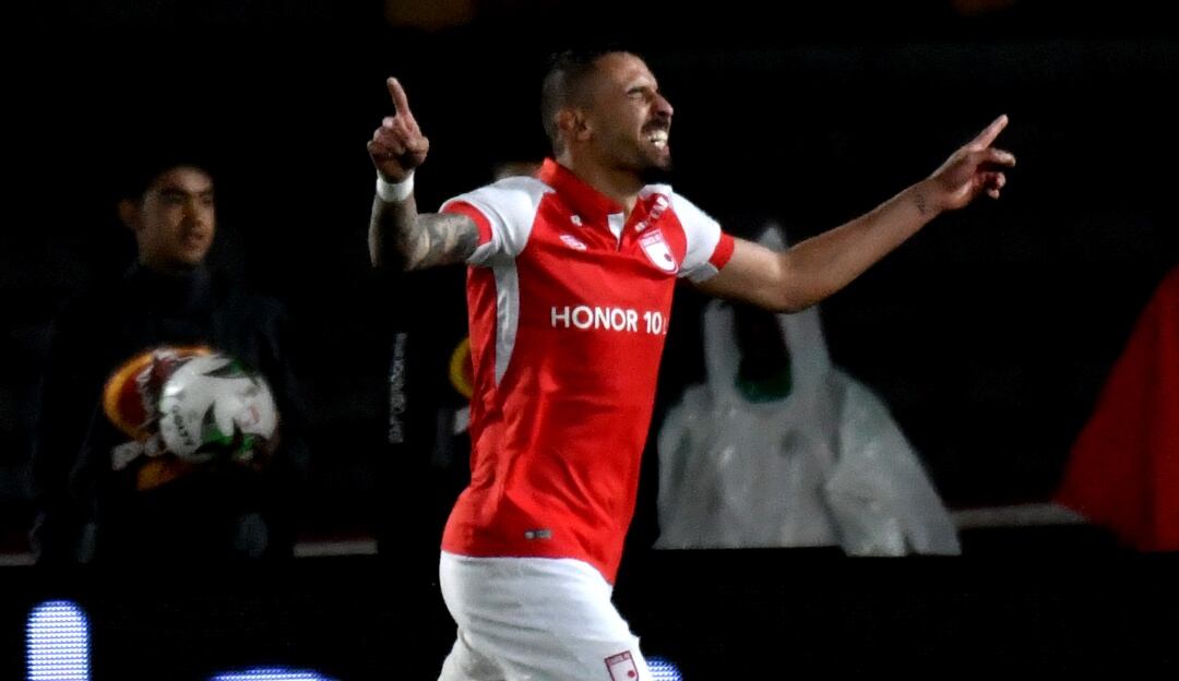 José Moya durante su primera etapa como jugador de Santa Fe.