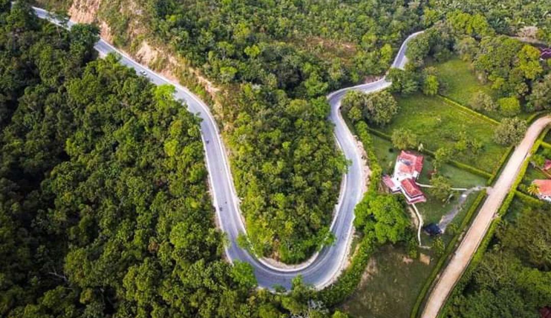 Carretera entre Carmen de Apicalá y Cunday