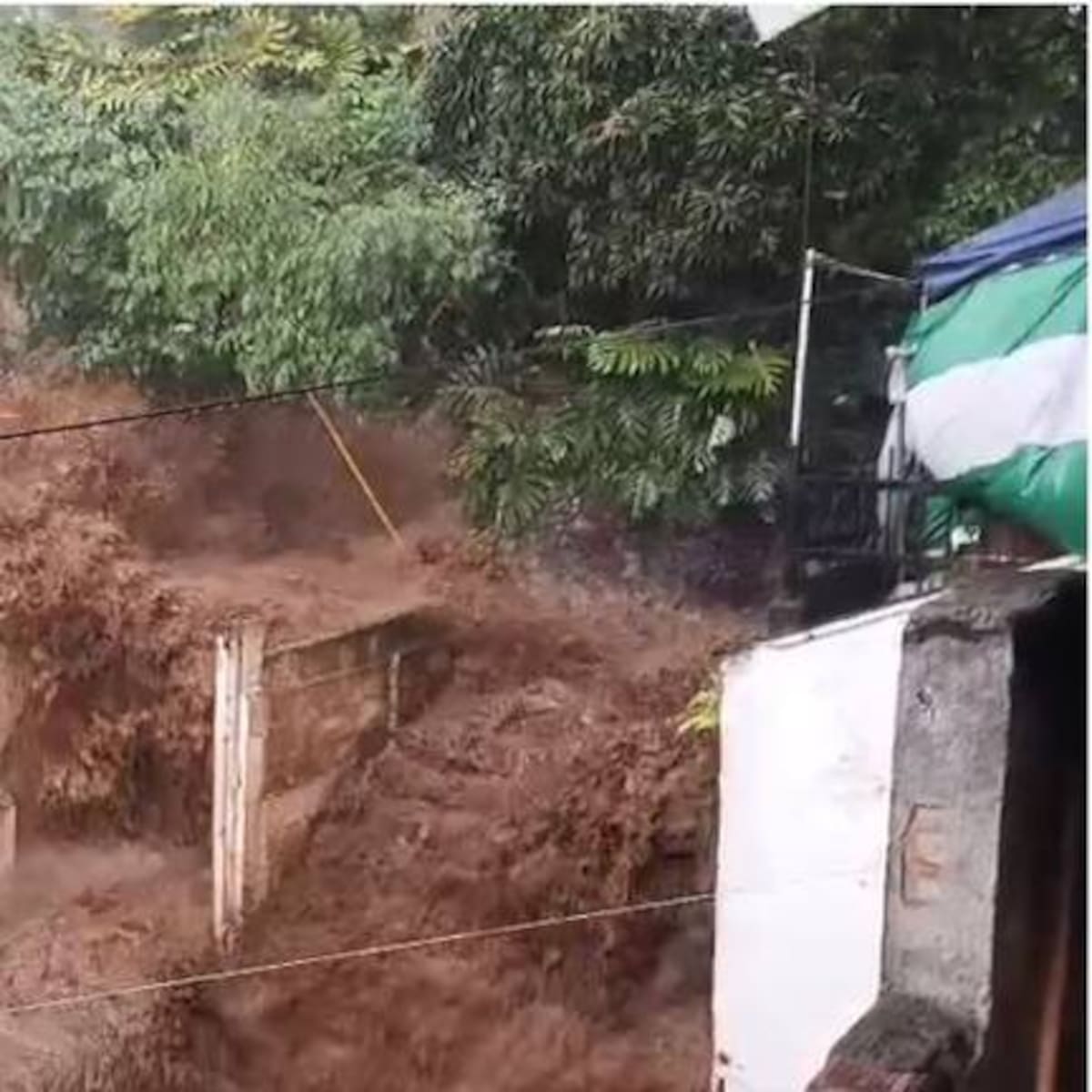 Medellín evalúa declarar calamidad pública por aumento de emergencias por lluvias