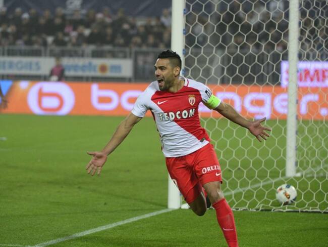 Triplete de Falcao en la goleada del Mónaco sobre el Bordeaux