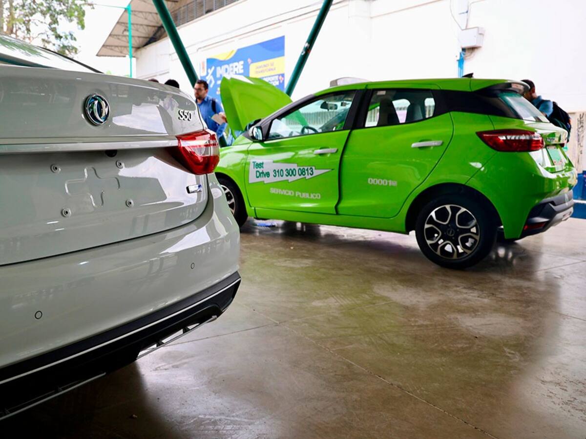 En Jamundí el gobierno Nacional lanzó una apuesta histórica para electrificar taxis
