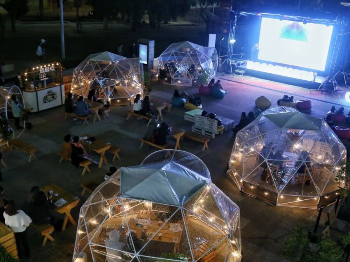 Taquillas y salas de cine entre abiertas y virtuales