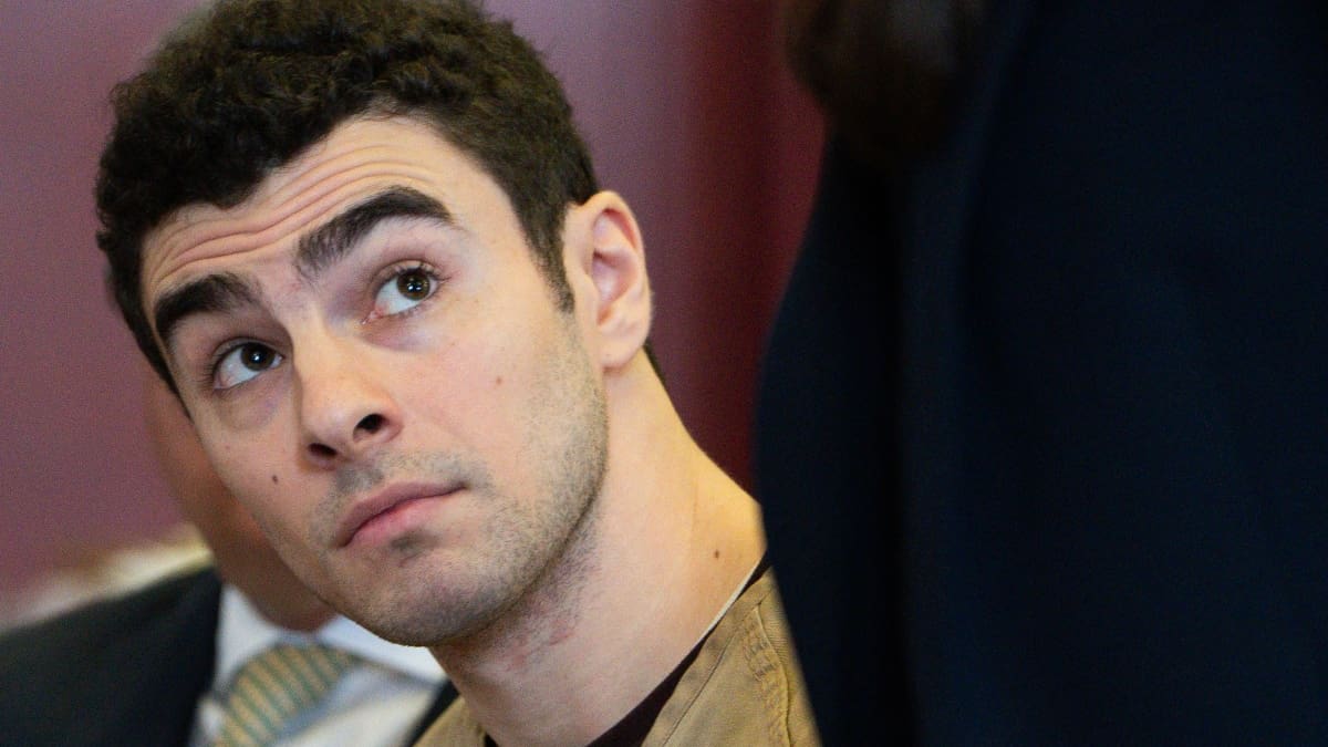 Luigi Mangione: Juez de Nueva York desestima el asesinato del CEO de UHC como un acto de terrorismo