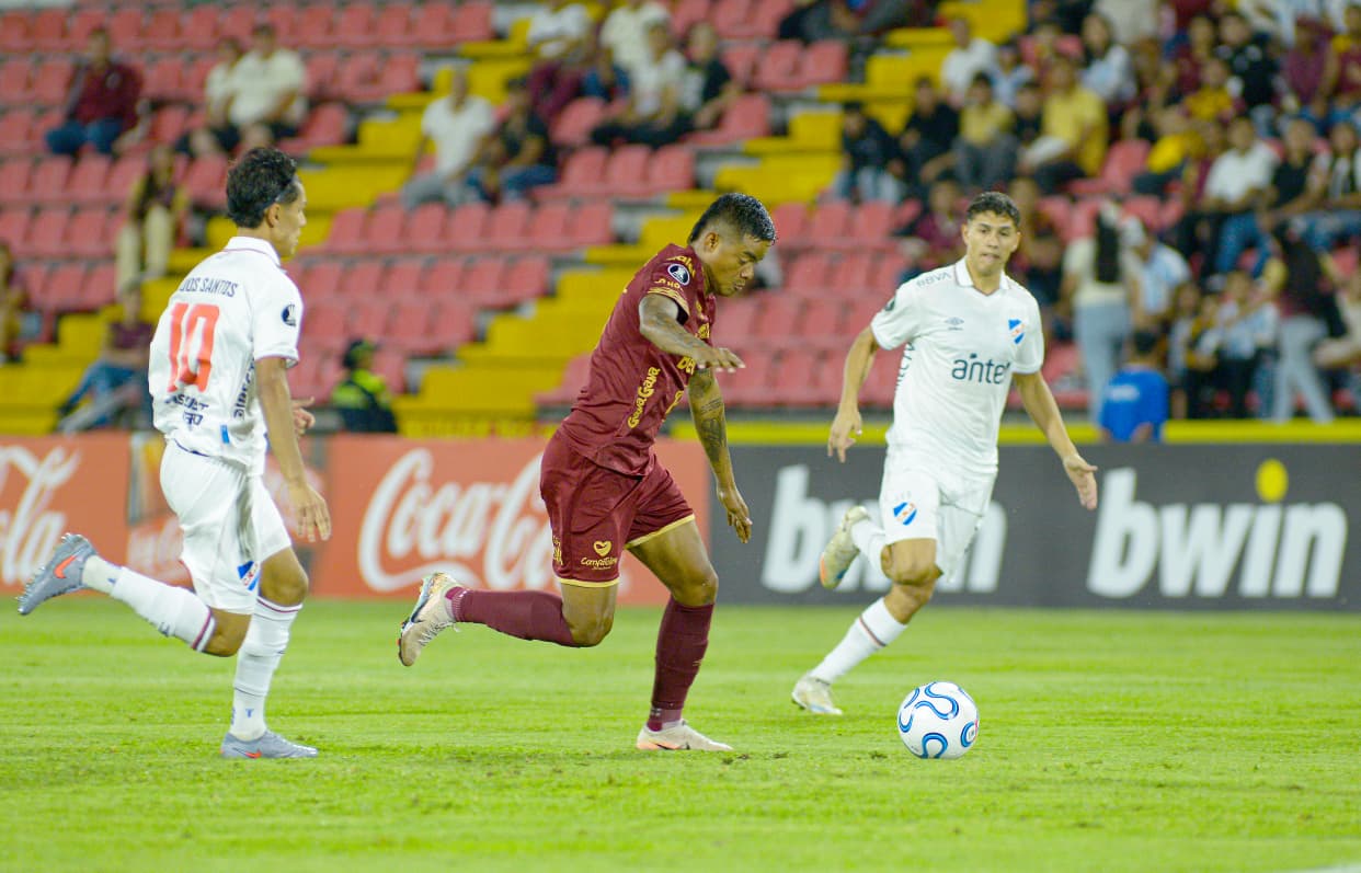 Deportes Tolima y Santa Fe aportan jugadores en el XI Ideal de la fecha en Copa Libertadores / Colprensa