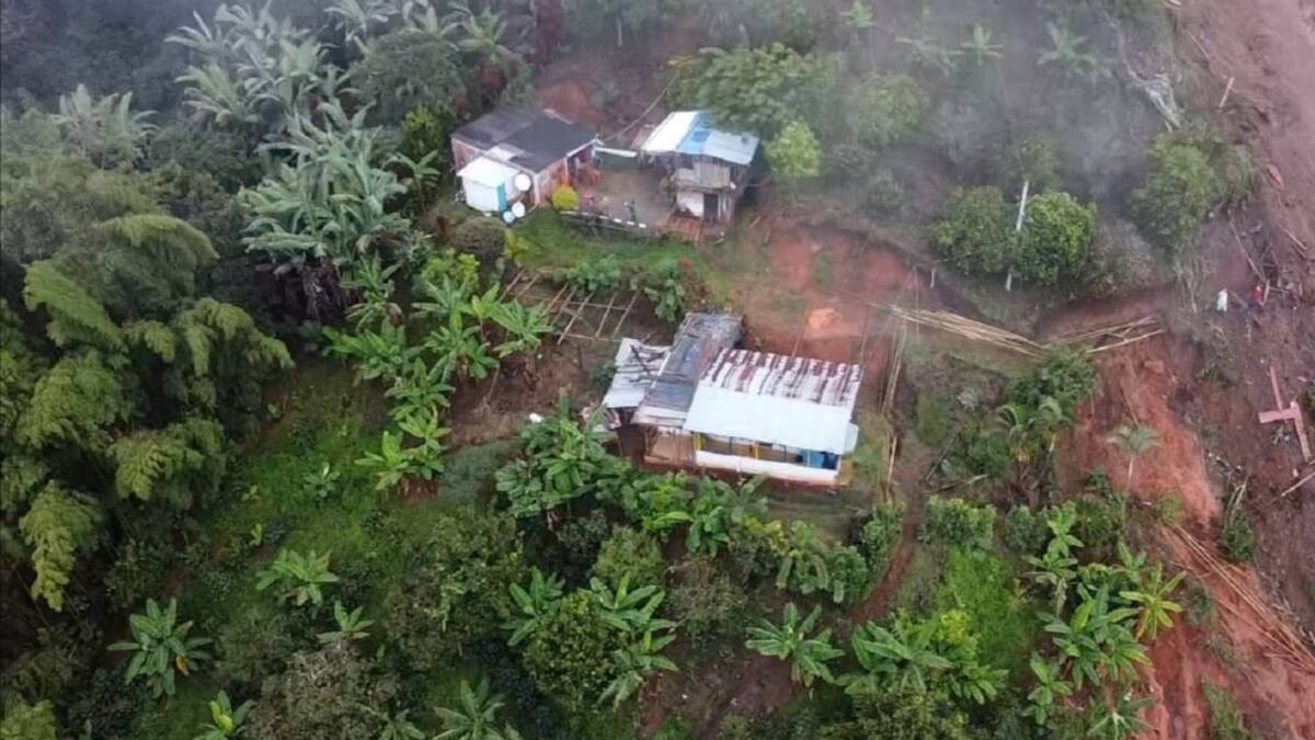 Un fallecido, otro herido y uno más desaparecido dejó derrumbe en Anserma