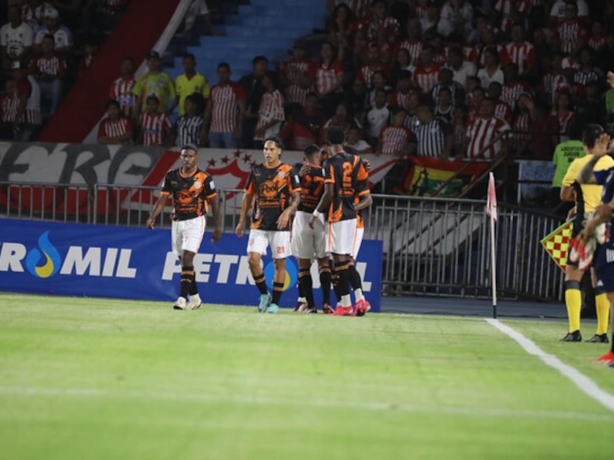 Junior cayó en el regreso de Teo y Envigado logró 3 puntos vitales para el descenso