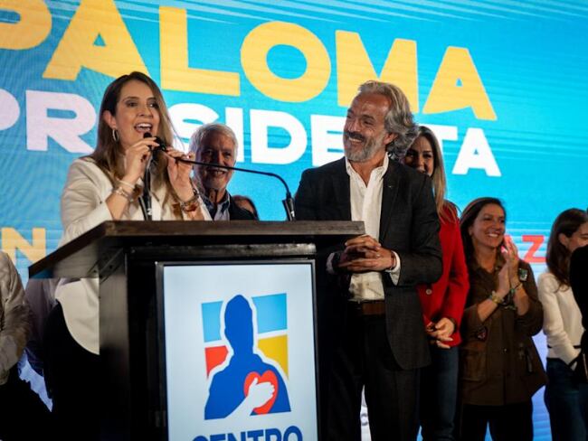 Reacciones a la fórmula presidencial Valencia-Oviedo. Foto: Bloomberg